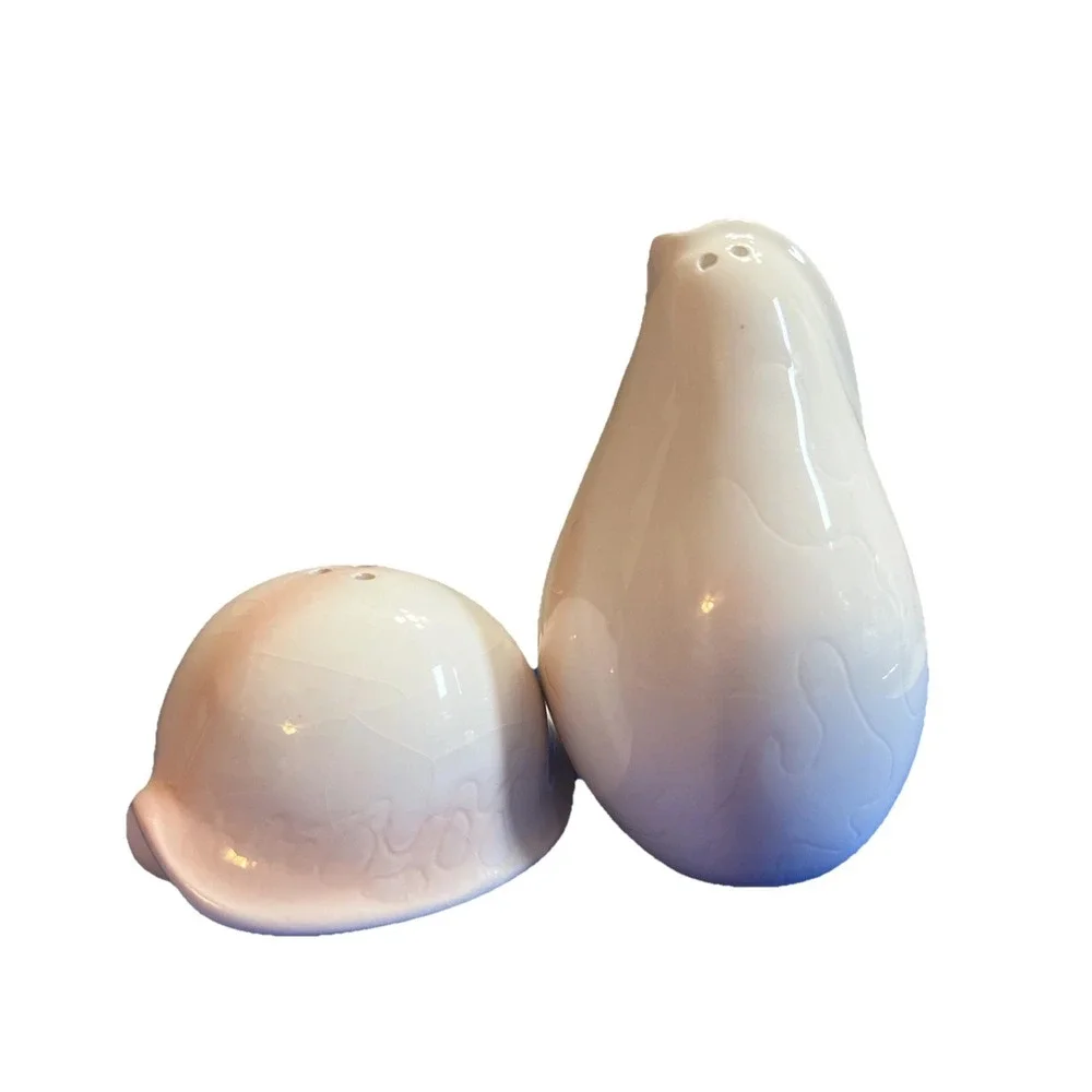 Sea Shell Salt and Pepper Shakers White /Pink Glossy 3.5